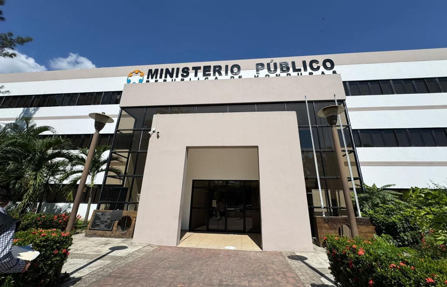 Fiscales sampedranos logran se confirme la prisión preventiva contra seis agentes de la DIPAMPCO